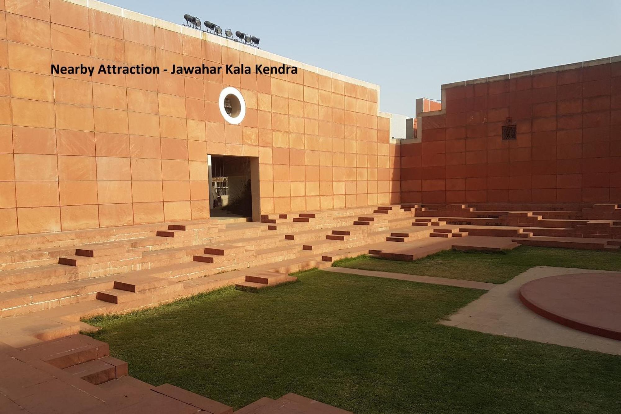 Fleur Hotel Jaipur Exterior photo
