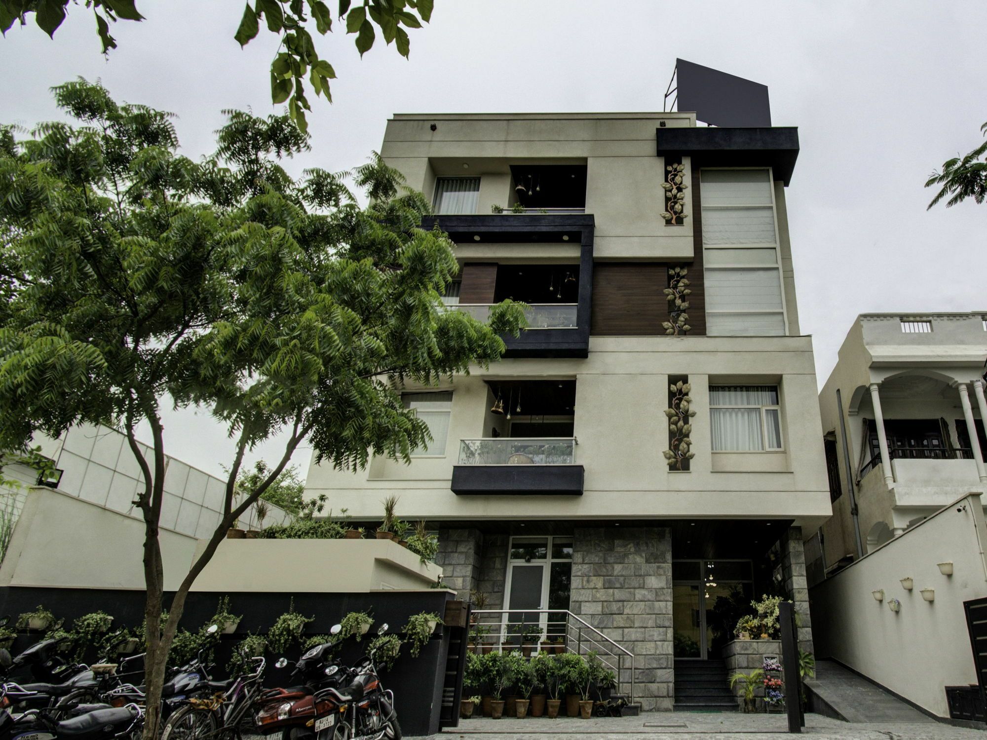 Fleur Hotel Jaipur Exterior photo